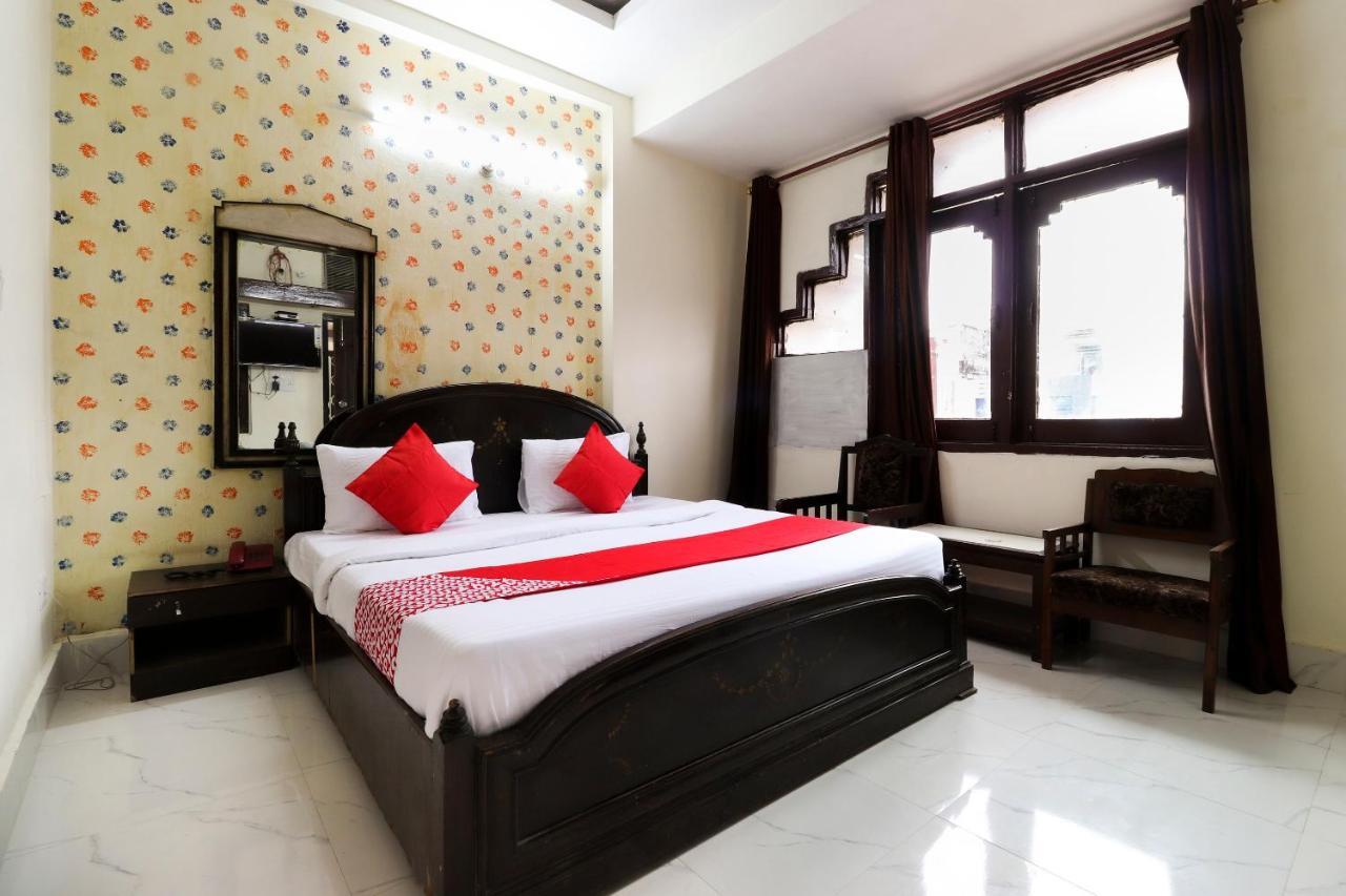 לקנאו Oyo 40431 Hotel Amar Prem מראה חיצוני תמונה
