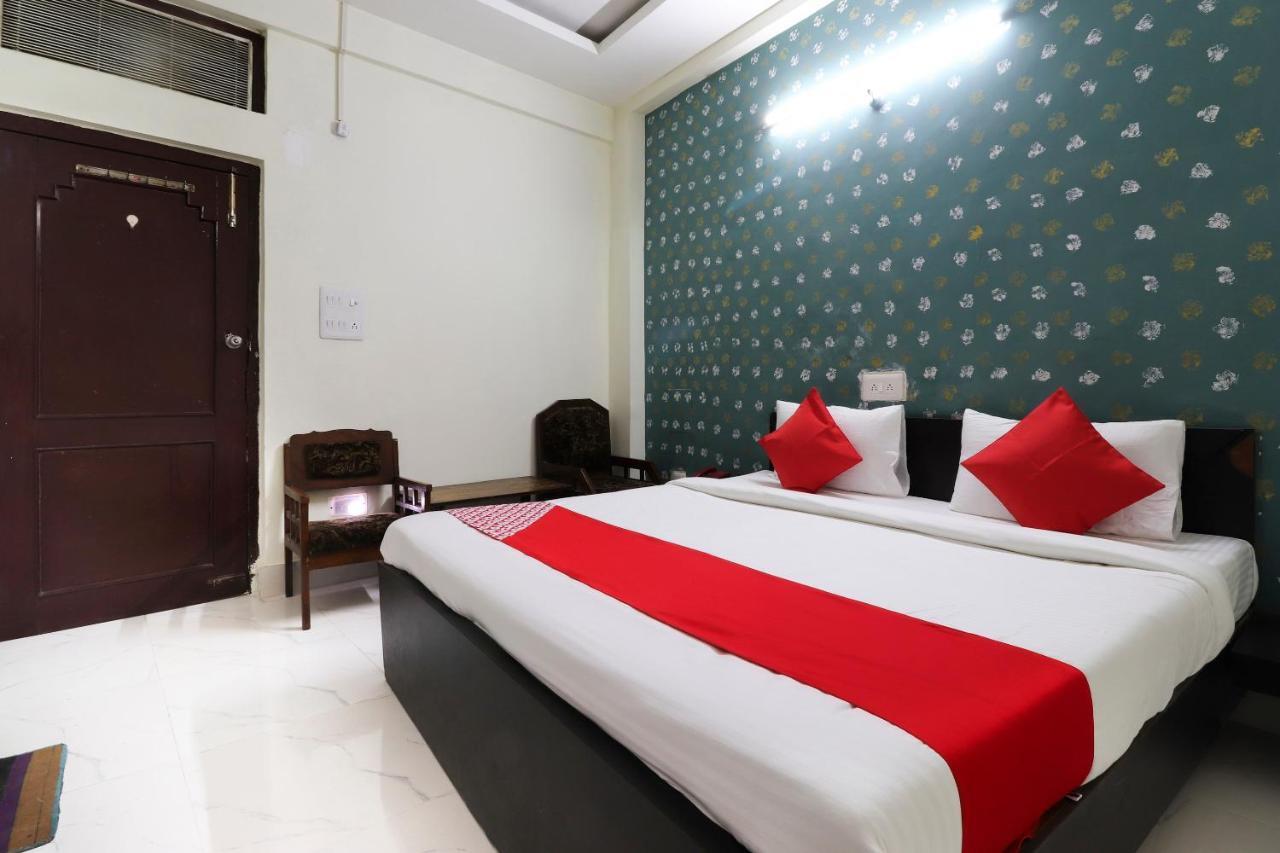 לקנאו Oyo 40431 Hotel Amar Prem מראה חיצוני תמונה
